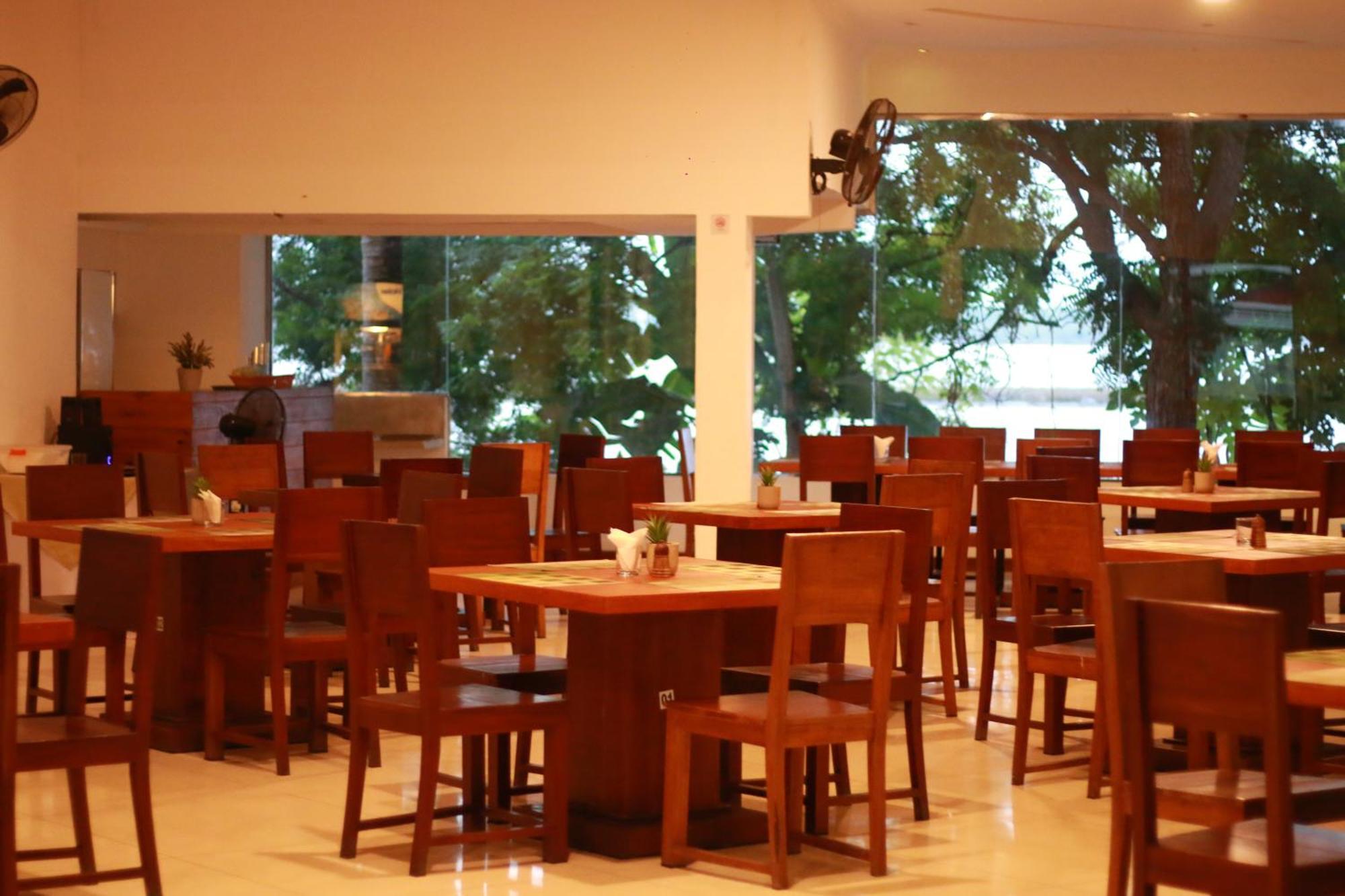Jade Green Hotel Hambantota Exterior foto