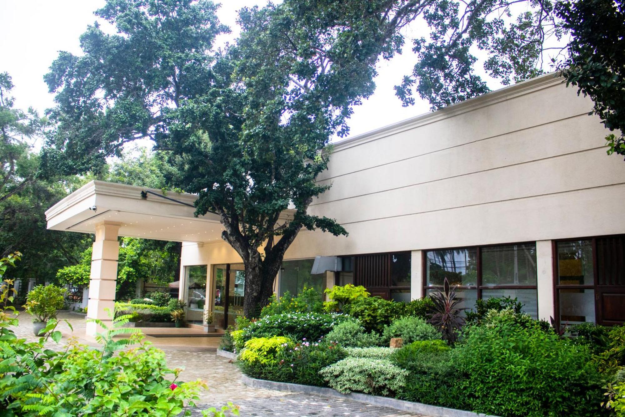 Jade Green Hotel Hambantota Exterior foto