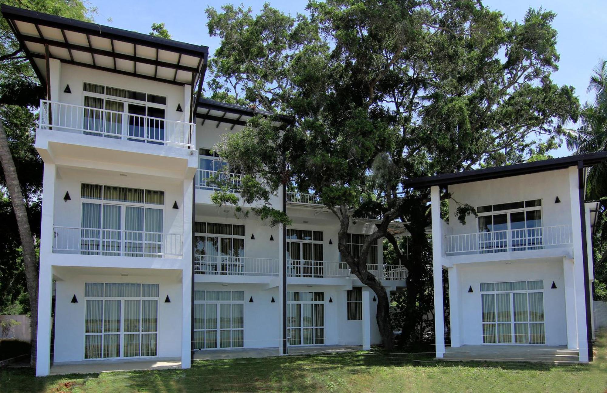 Jade Green Hotel Hambantota Exterior foto