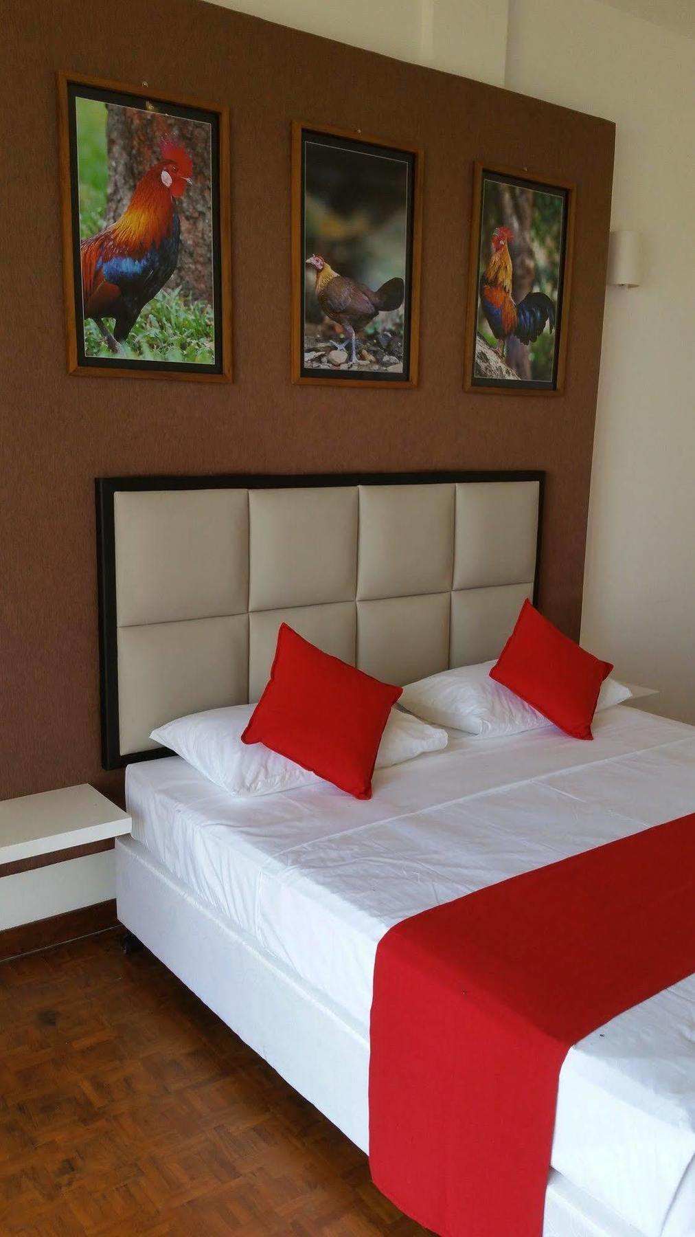 Jade Green Hotel Hambantota Exterior foto