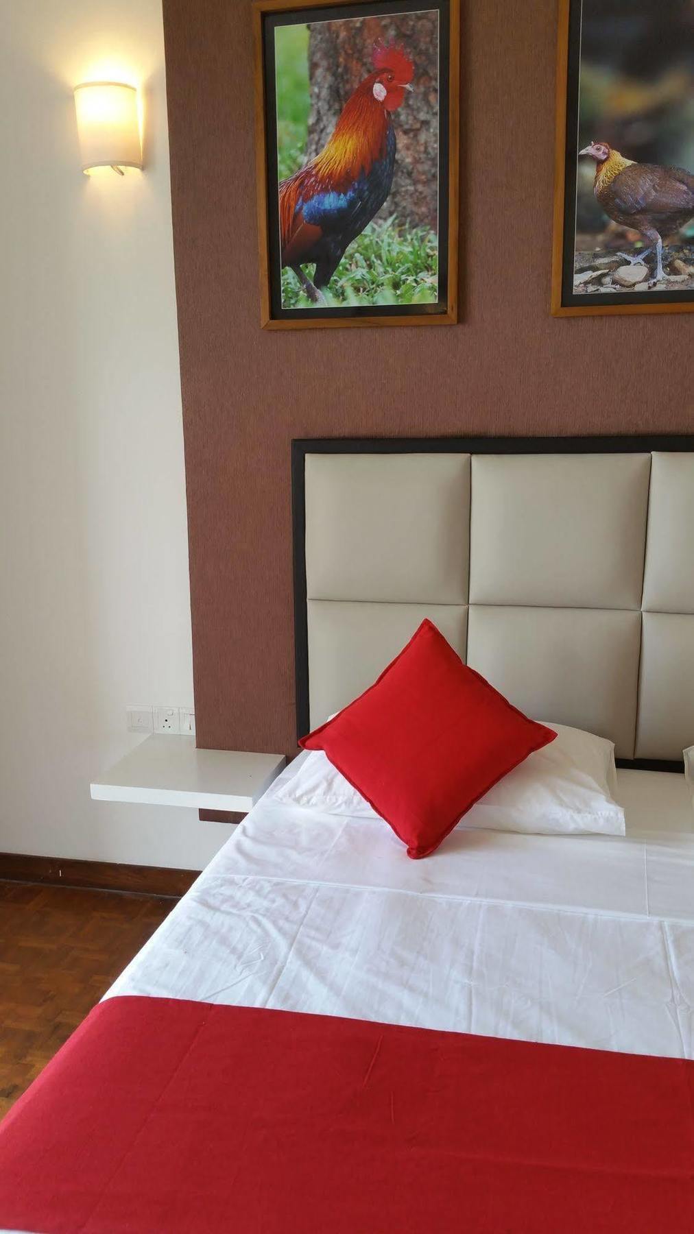 Jade Green Hotel Hambantota Exterior foto